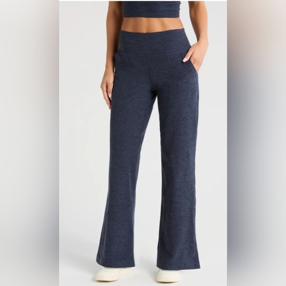 Zella Pants - Zella Renew Straight Leg Pants Sz S-M